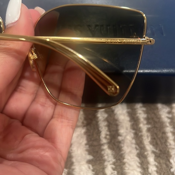 Louis Vuitton charm cat eye sunglasses - Picture 6 of 8